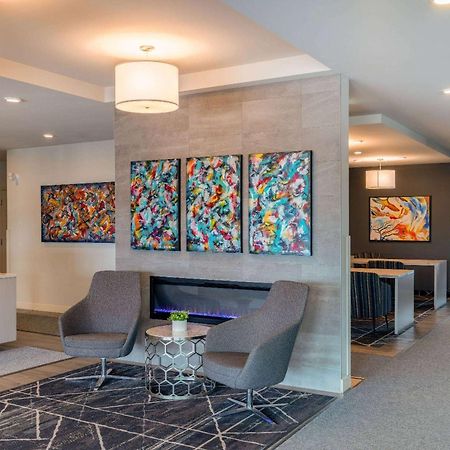 Microtel Inn & Suites Dorval Qc Exterior foto